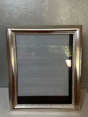 SILVER METAL PHOTO FRAME FITS 8X10 NICE FRAME